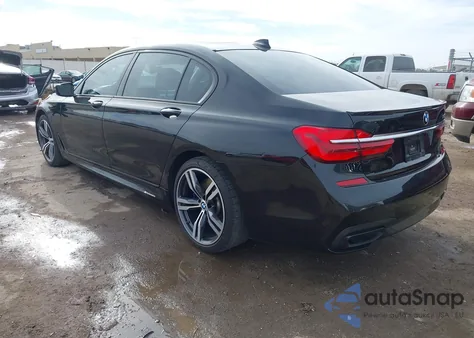 2018 BMW 750I из США, поврежденный, VIN WBA7F0C57JGM23023